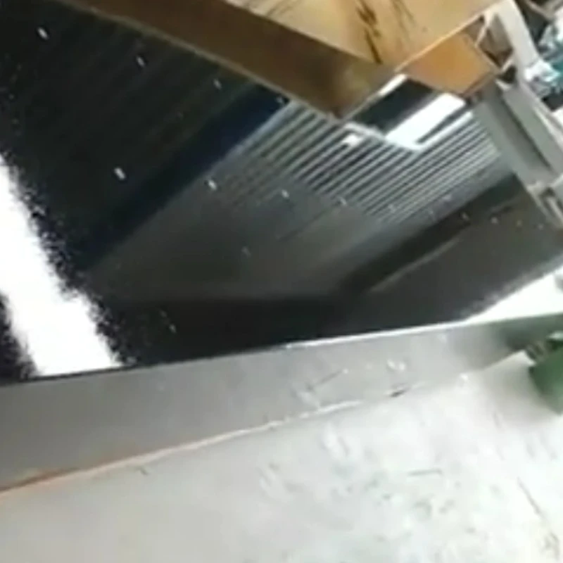 4 metre uzunluğunda ve 0,5 metre kalınlığında delinmiş ekleme granit platformu gönderilir